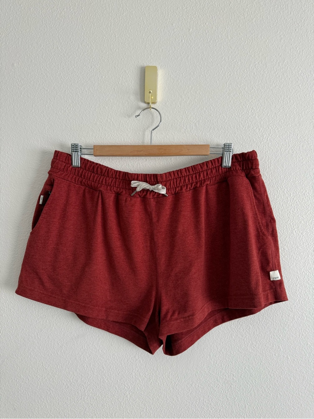 VUORI HALO PERFORMANCE SHORT - CURRANT HEATHER WOMENS SZ XL